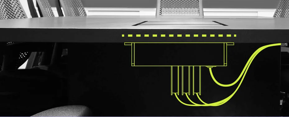 Cables por debajo de la mesa con grommet electrico